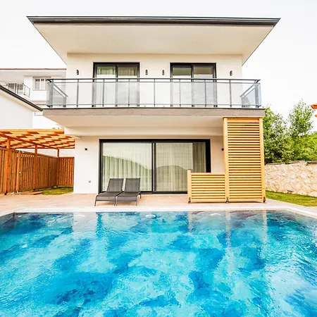 Villa Savaya 1