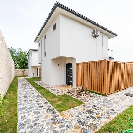 Savaya 1 Villa *